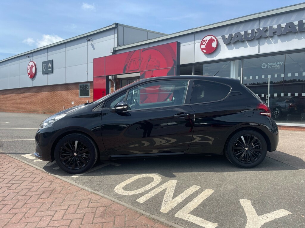 Peugeot 208