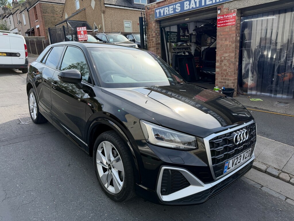 Audi Q2