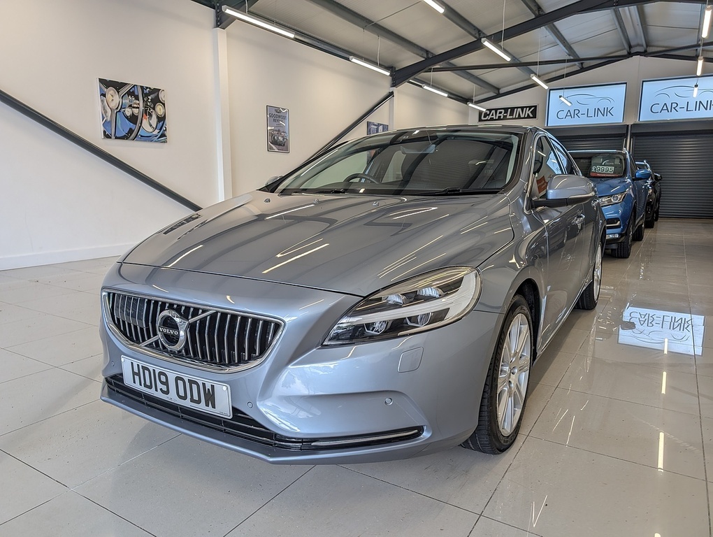 Volvo V40