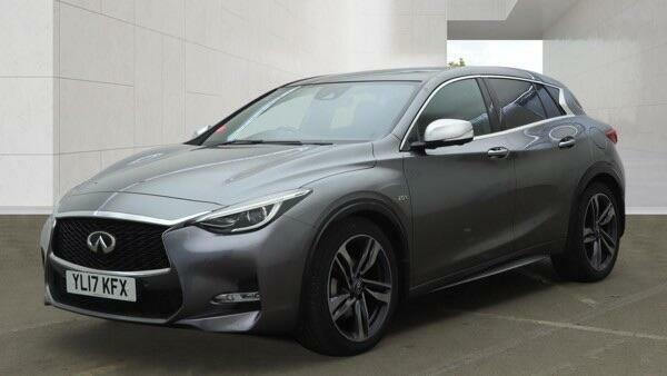 Infiniti Q30