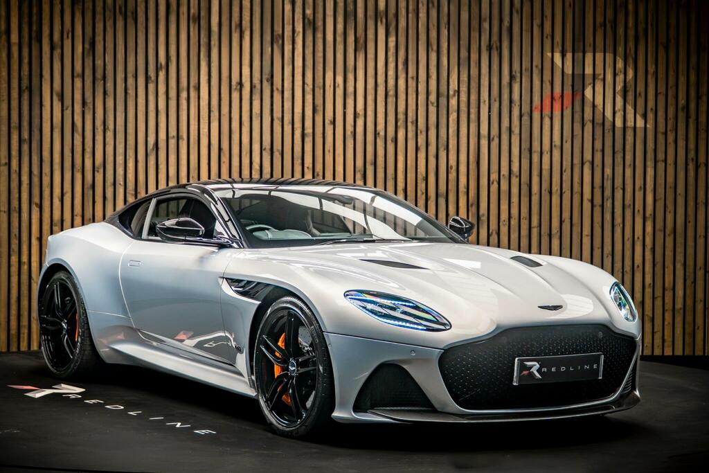 Aston Martin Dbs