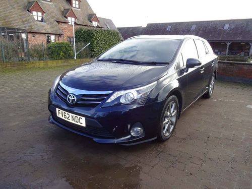 Used 12 Toyota Avensis T Spirit On Finance In Aylesbury 178 79 Per Month No Deposit