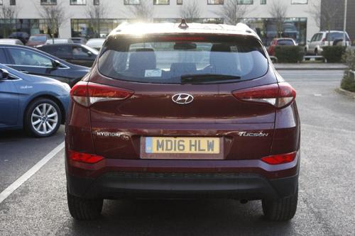 Used Hyundai TUCSON 1.7 CRDI BLUE DRIVE SE NAV 5DR 2WD on 