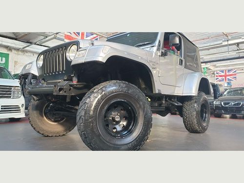 fully loaded jeep wrangler