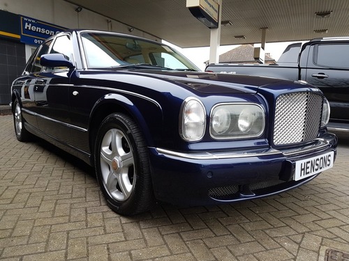 Compare Bentley Arnage Red Label  Blue