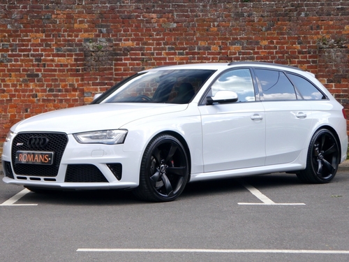 Used Audi RS4 on Finance from £50 per month no deposit