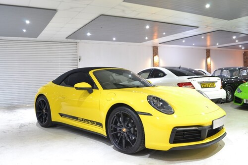Compare Porsche 911 Gtb KIG7758 Yellow