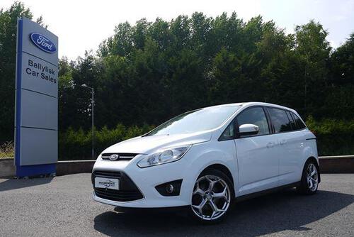 Used 13 Ford Grand C Max Wg13szk 1 6tdci Zetec In White 7 Seater On Finance In Armagh 91 Per Month No Deposit