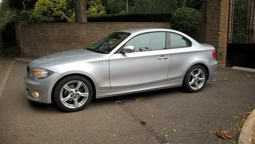 Compare BMW 1 Series 120I Se OY12PXW Silver