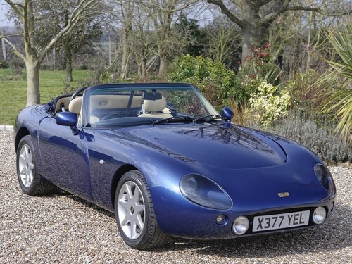 Compare TVR Griffith Base X377YEL Blue