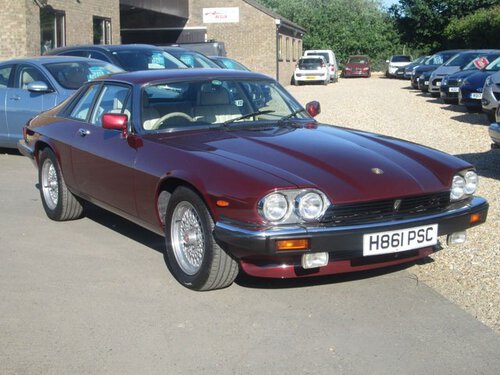 Compare Jaguar XJS He H861PSC Red