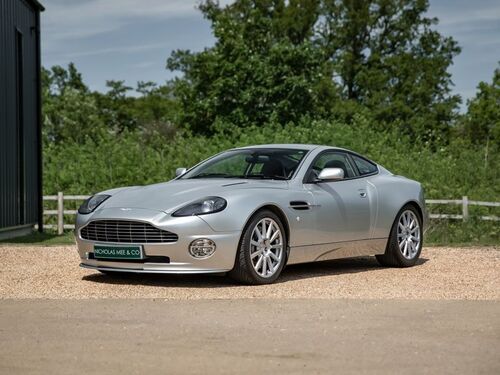 Compare Aston Martin Vanquish V12 S V999SLG Silver