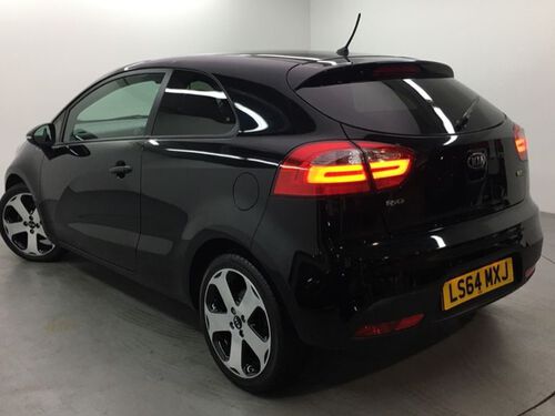 Used 14 Kia Rio Ls64mxj 3 Ecodynamics On Finance In Brentford 116 Per Month No Deposit