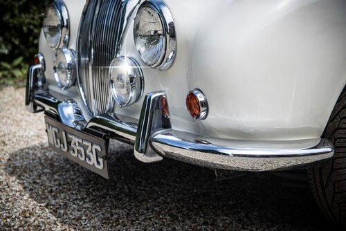 Compare Daimler V8-250 2.5 - Perfect Classic Car For Wedding Or Rent I WGJ353G White