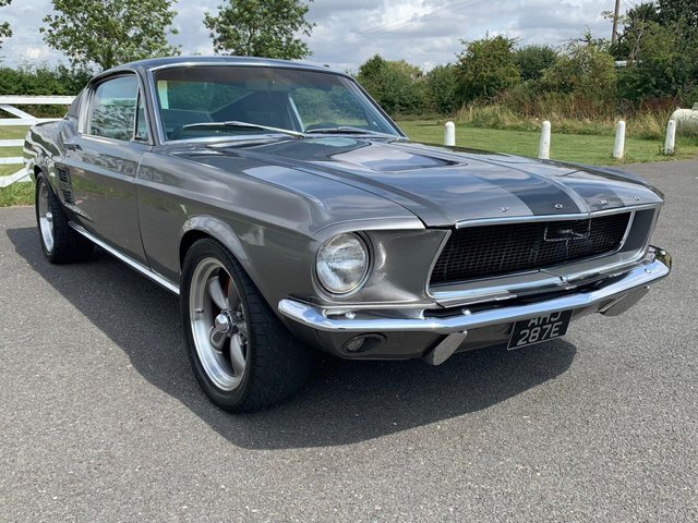 Compare Ford Mustang 1967 Fastback Mustang V8 5.8 AHJ287E Grey