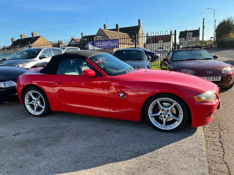 Compare BMW Z4 3.0I 2dr Auto NC03OSB Red