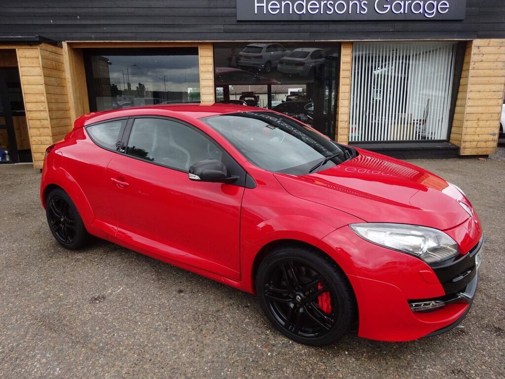 Compare Renault Megane Renaultsport Cup DK60XNB Red