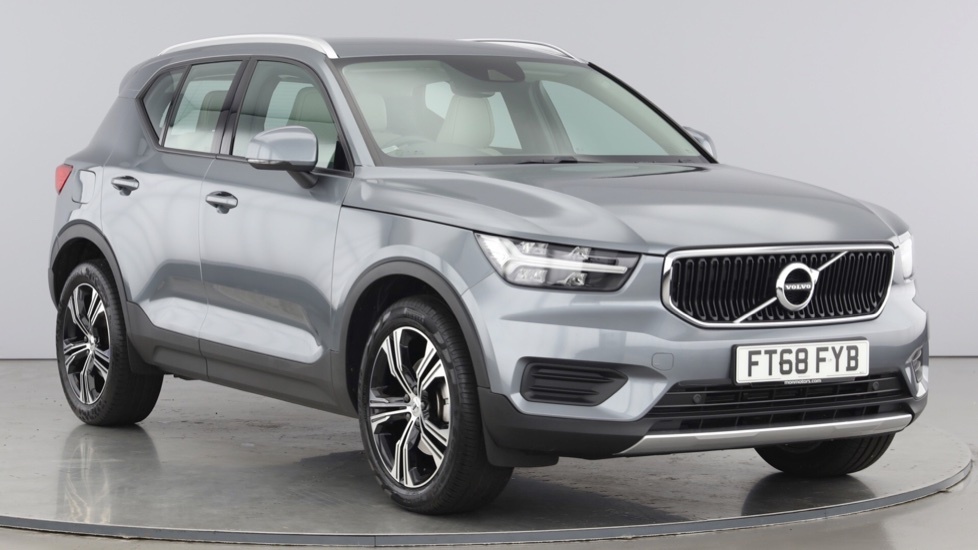 Used 19 Volvo Xc40 Ft68fyb T4 Momentum Awd On Finance In Capitol Skoda 559 Per Month No Deposit