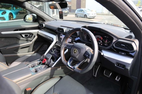 Used Lamborghini URUS V8 BiTurbo Auto 4WD 5dr on Finance 