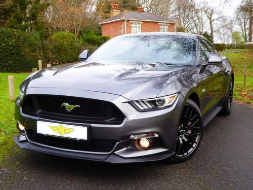 2016 ford mustang accessories