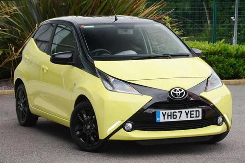 Used Toyota AYGO 1.0 VVT-i x-cite 3 (Bi-tone Yellow) on Finance in ...